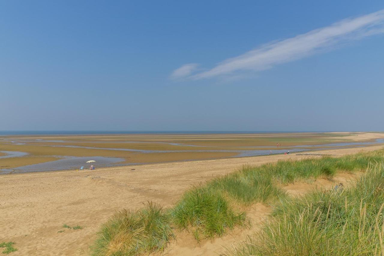 Spindrift Villa ฮันสแตนตัน ภายนอก รูปภาพ